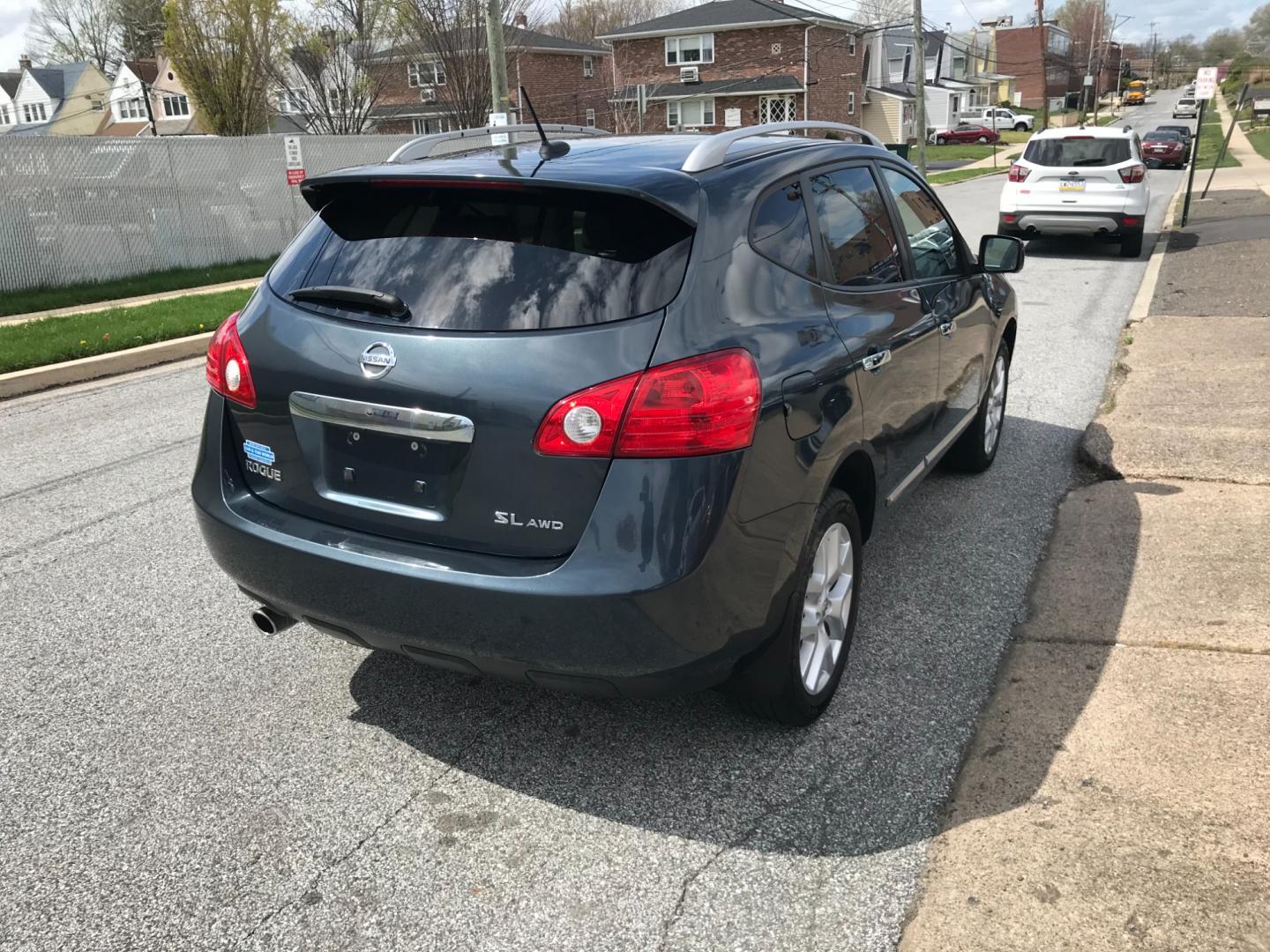 2013 Blue /Gray Nissan Rogue S (JN8AS5MV0DW) with an 2.5 V4 engine, Automatic transmission, located at 577 Chester Pike, Prospect Park, PA, 19076, (610) 237-1015, 39.886154, -75.302338 - Photo#4